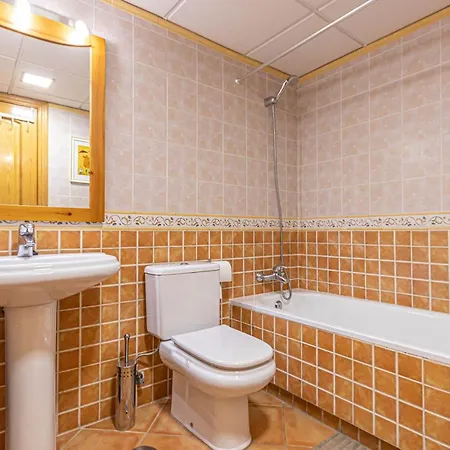 797 Rentals- Piso Con Amplia Terraza A Solo 1 Min De La Playa Apartment *