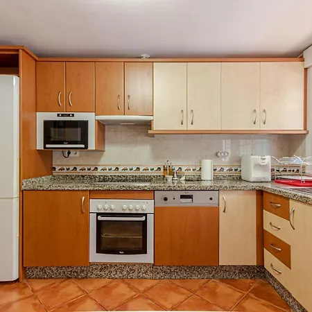 Apartment 797 Rentals- Piso Con Amplia Terraza A Solo 1 Min De La Playa