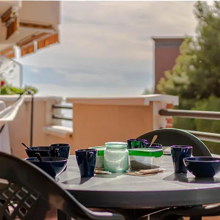 Apartment 797 Rentals- Piso Con Amplia Terraza A Solo 1 Min De La Playa